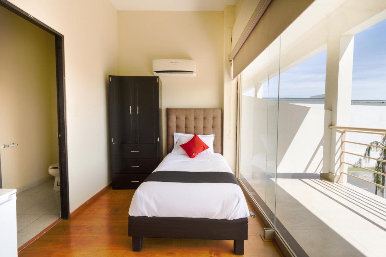 Hotel Ecohabit, Monterrey à Apodaca Extérieur photo