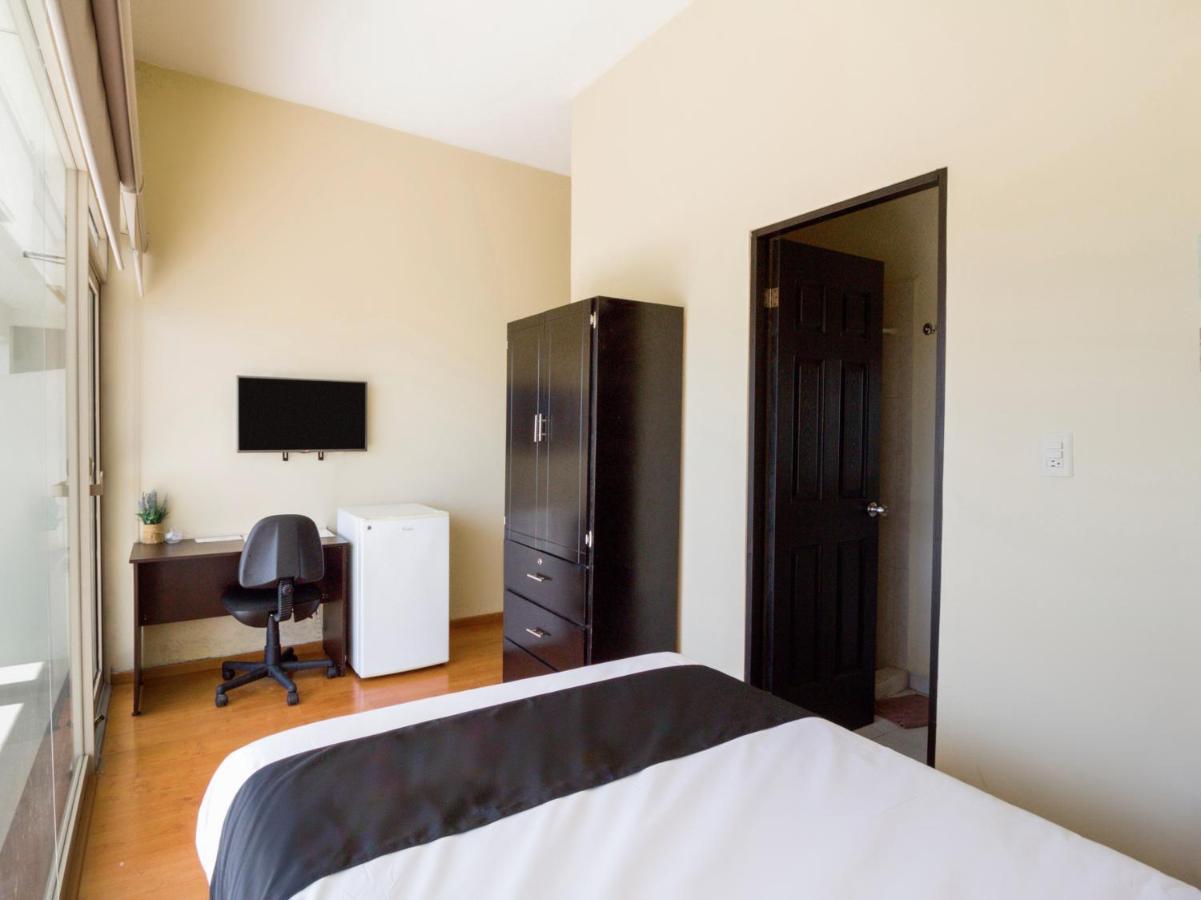 Hotel Ecohabit, Monterrey à Apodaca Extérieur photo